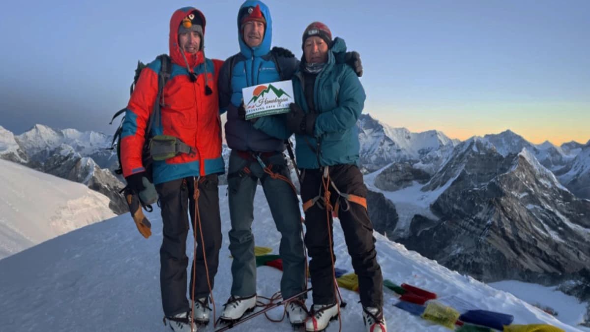 Mera Peak climbing-17 Days